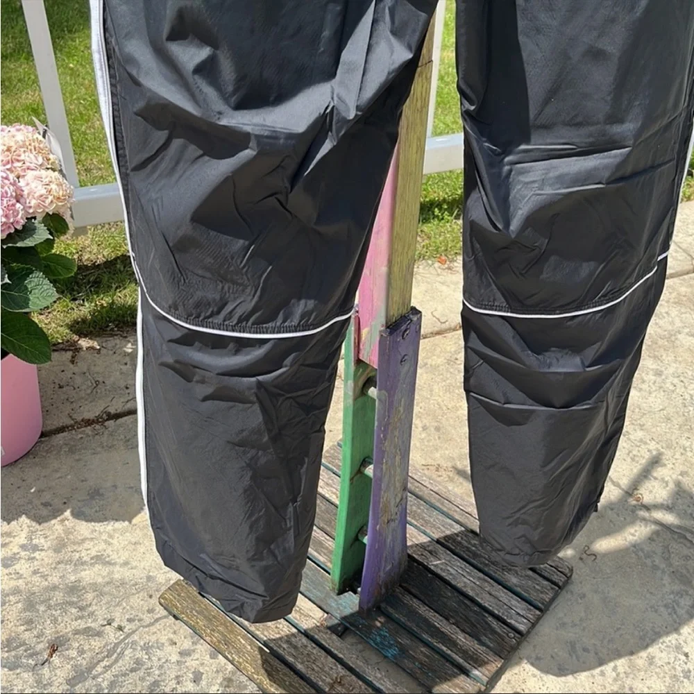 Adidas Mens XL Windbreaker 3 Stripe Black Track Pants with Pockets